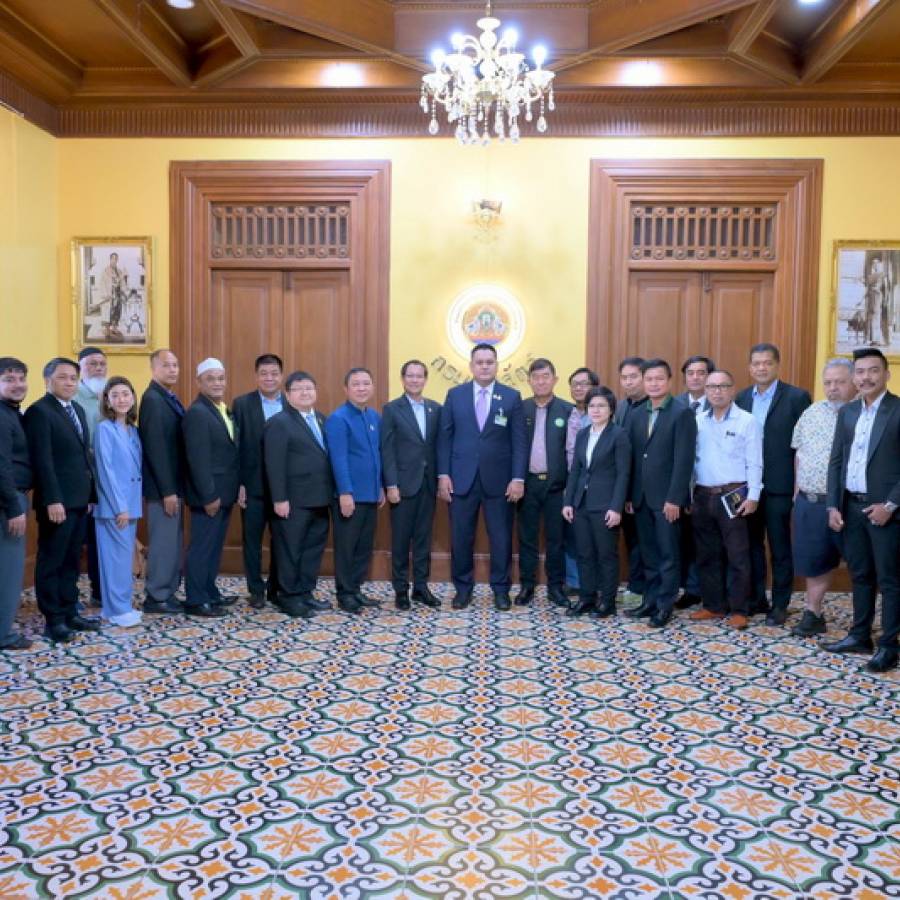 อธิบดีกรมปศุสัตว์ ให้การต้อนรับ รมช.อามินทร์ฯ และคณะ เข้าตรวจเยี่ยม และติดตามผลการดำเนินงานของกรมปศุสัตว์